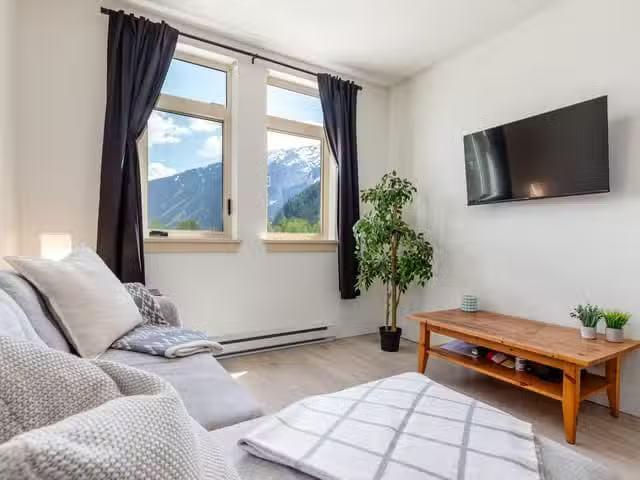 Apartment for sale in Pemberton, Pemberton, 309 7330 Arbutus S.