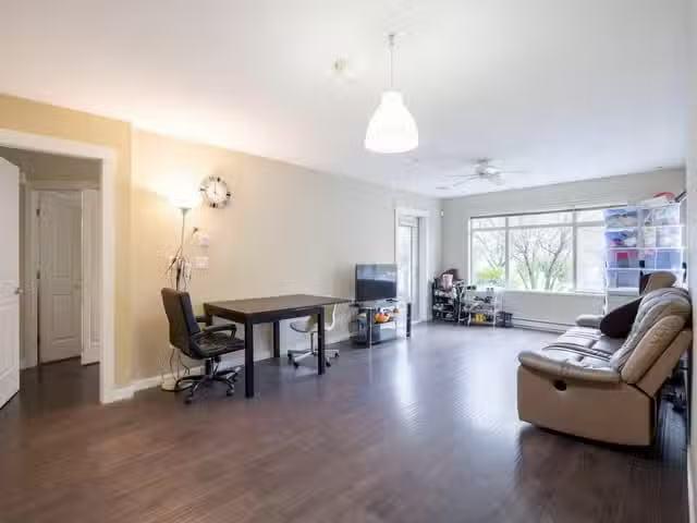 Apartment for sale in Richmond, Richmond, 129 9288 Odlin Road.