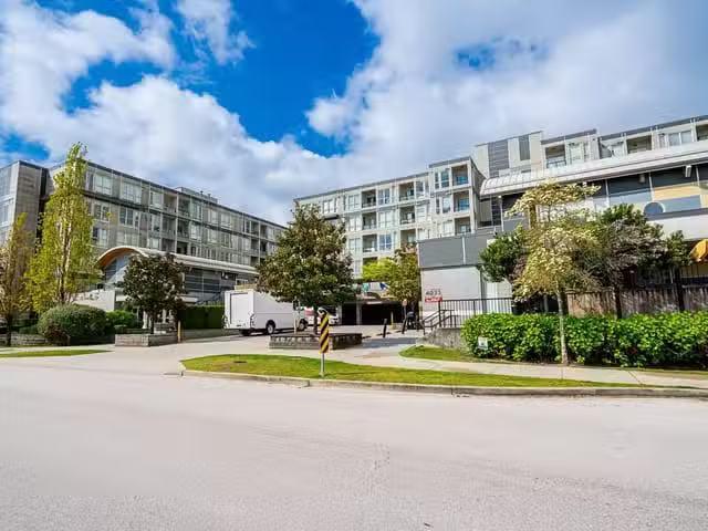 Apartment for sale in Richmond, Richmond, 161 4099 Stolberg St.