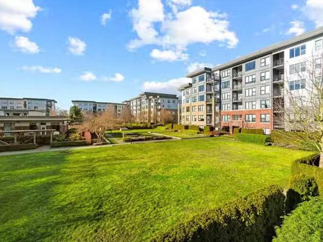 Apartment for sale in Richmond, Richmond, 215 9388 Tomicki Ave.
