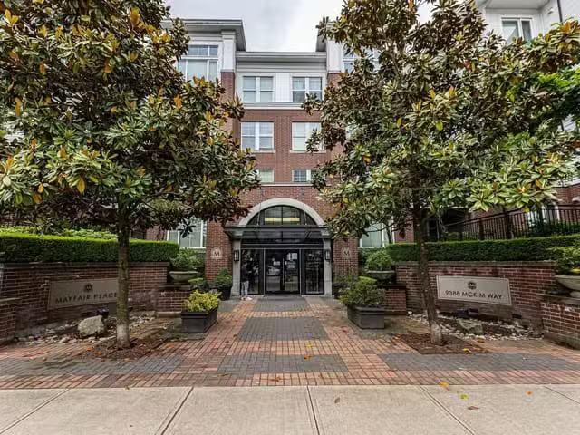 Apartment for sale in Richmond, Richmond, 351 9388 Mc Kim Way.