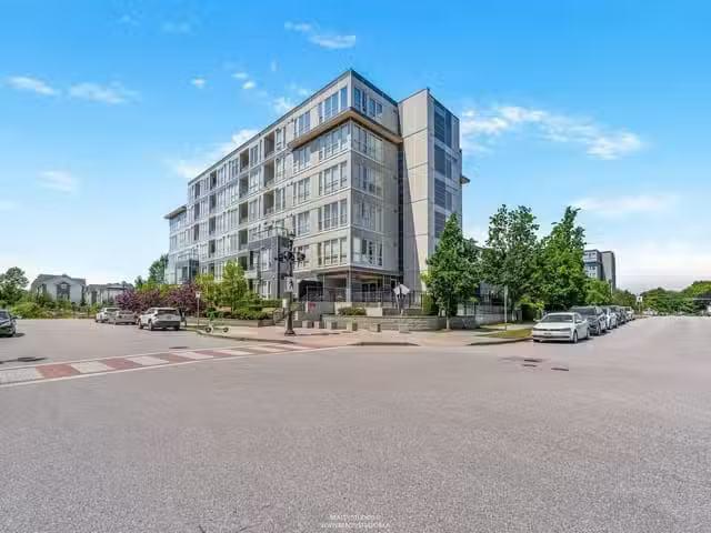 Apartment for sale in Richmond, Richmond, 392 4133 Stolberg St.