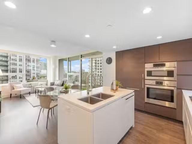 Apartment for sale in Richmond, Richmond, 703 5508 Hollybridge.