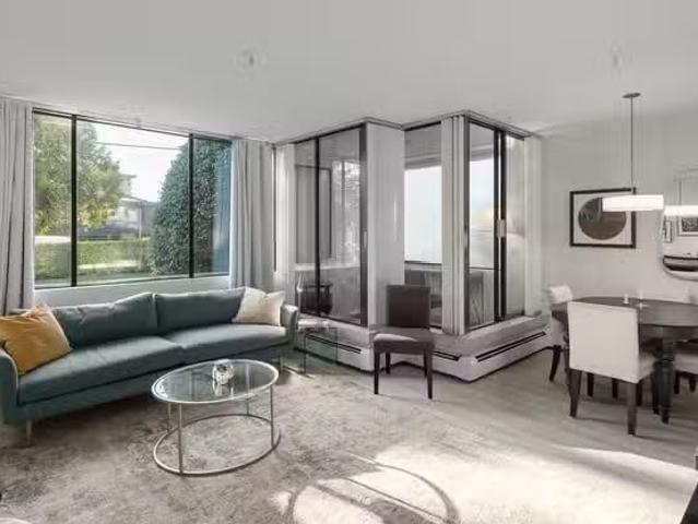 Apartment for sale in West Vancouver, West Vancouver, 101 1737.