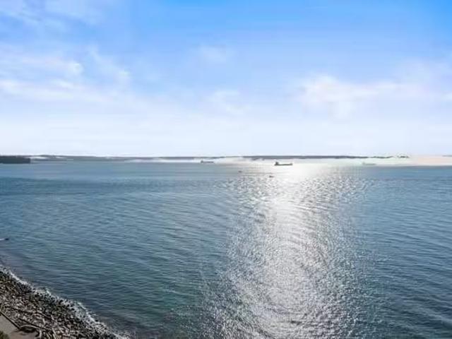 Apartment for sale in West Vancouver, West Vancouver, 11 2250.