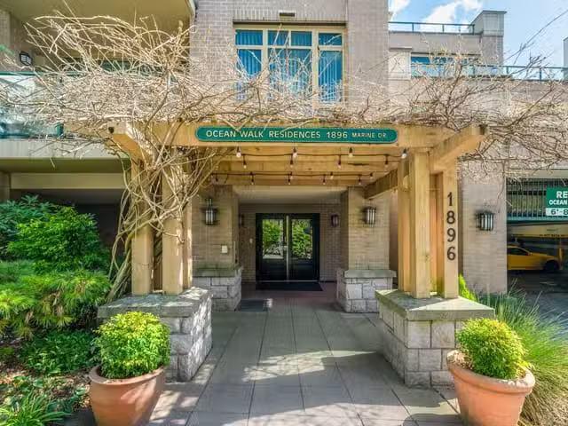 Apartment for sale in West Vancouver, West Vancouver, 205 1896.