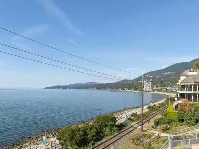 Apartment for sale in West Vancouver, West Vancouver, 203 2190.