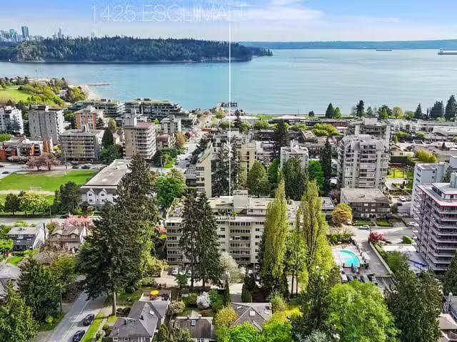 Apartment for sale in West Vancouver, West Vancouver, 212 1425.