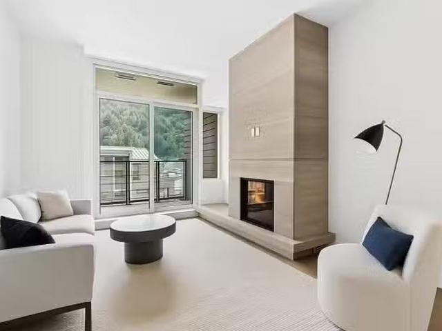 Apartment for sale in West Vancouver, West Vancouver, 405 6687.