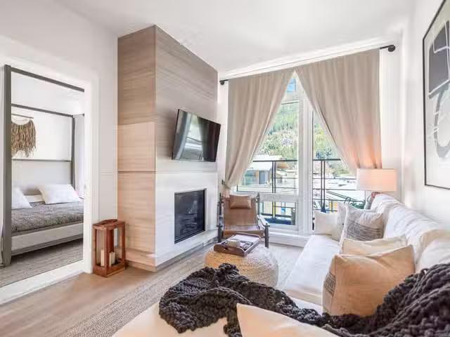 Apartment for sale in West Vancouver, West Vancouver, 408 6687.