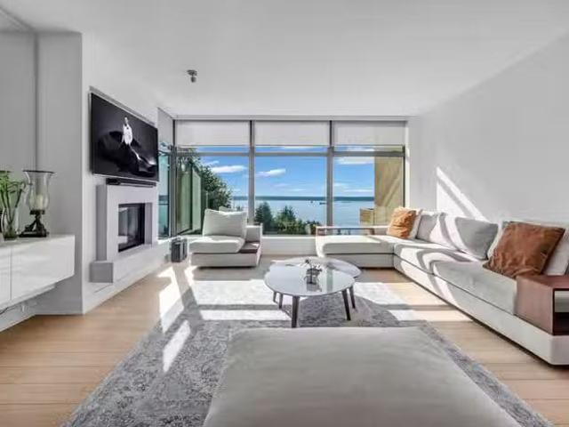 Apartment for sale in West Vancouver, West Vancouver, 401 3315.