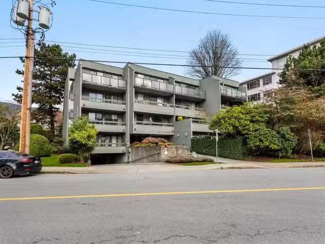 Apartment for sale in West Vancouver, West Vancouver, 403 2119.