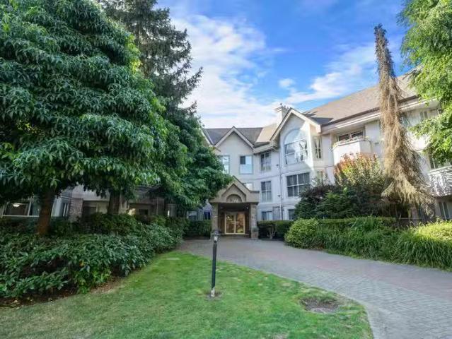 Apartment for sale in West Newton, Surrey, Surrey, Street, 262.