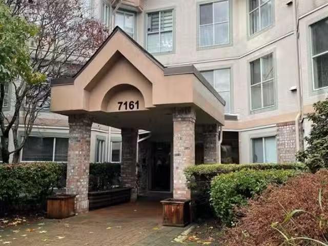 Apartment for sale in West Newton, Surrey, Surrey, Street, 262.