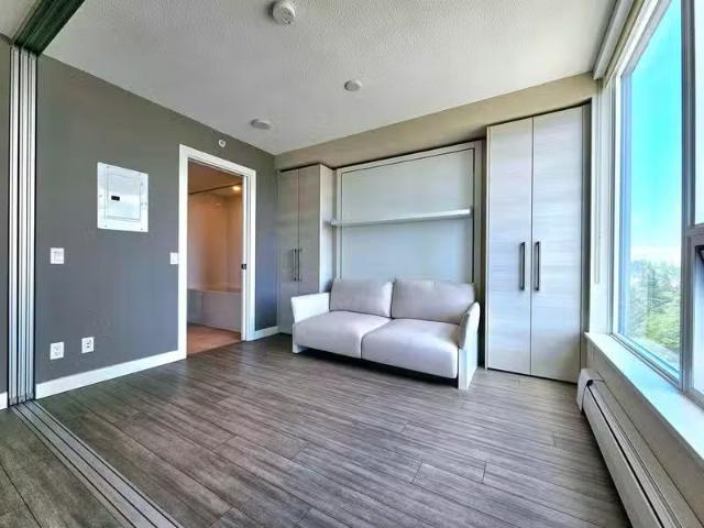 Apartment for sale in Whalley, Surrey, North Surrey, Avenue, 2.