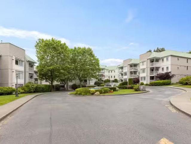 Apartment for sale in Whalley, Surrey, North Surrey, Street, 2.