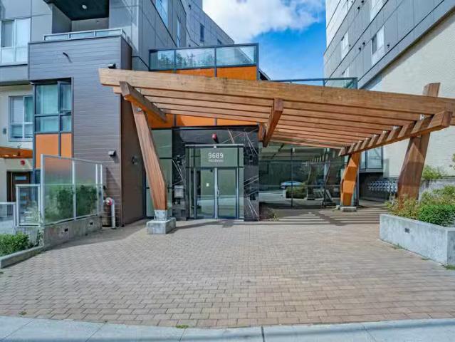Apartment for sale in Whalley, Surrey, North Surrey, Street, 2.