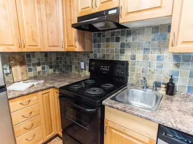 Apartment for sale in Whistler Creek, Whistler, Whistler, 34 2.