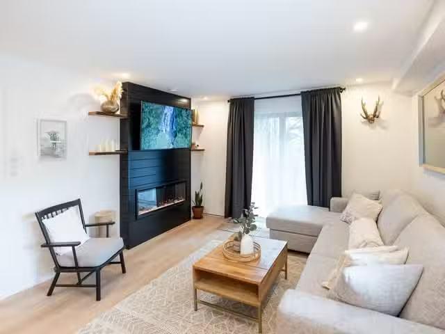Apartment for sale in Whistler, Whistler, 100 2021 Karen Cresc.
