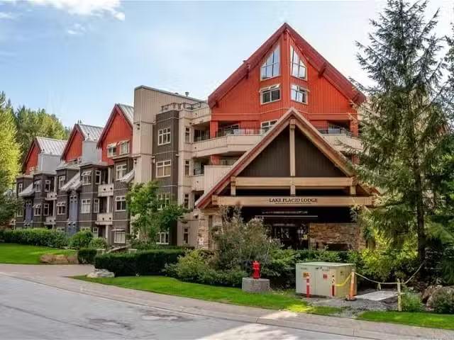 Apartment for sale in Whistler, Whistler, 207 2050 Lake Placid.