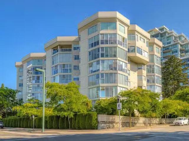 Apartment for sale in White Rock, South Surrey White Rock, 704.