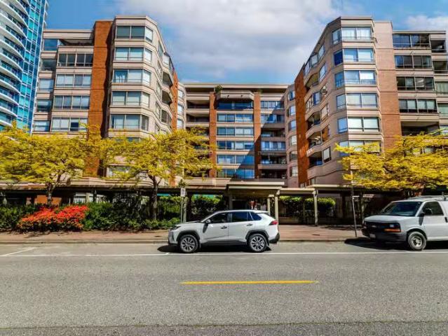 Apartment for sale in White Rock, South Surrey White Rock, 811.