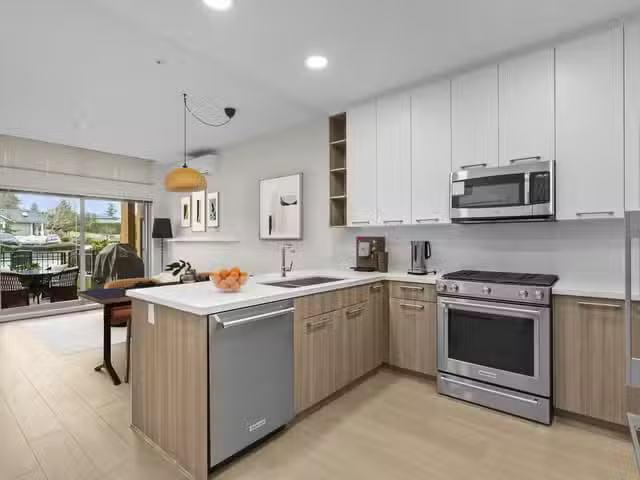 Apartment for sale in White Rock, South Surrey White Rock, 102.