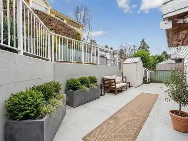 Apartment for sale in White Rock, South Surrey White Rock, 104.
