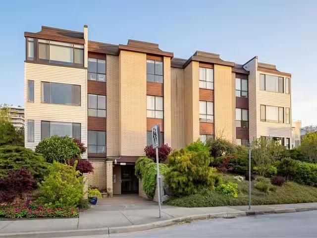 Apartment for sale in White Rock, South Surrey White Rock, 105.