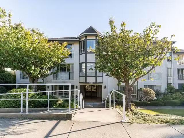 Apartment for sale in White Rock, South Surrey White Rock, 204.
