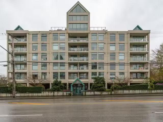 Apartment for sale in White Rock, South Surrey White Rock, 303.