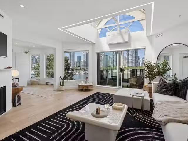 Apartment for sale in Vancouver, Vancouver West, PH 409 1859 S.