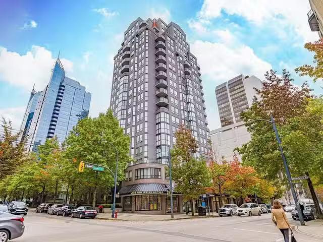 Apartment for sale in Vancouver, Vancouver West, 1702 811 Helm.