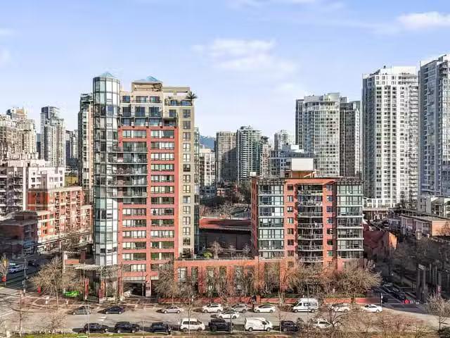 Apartment for sale in Vancouver, Vancouver West, 18A 199 Drake.