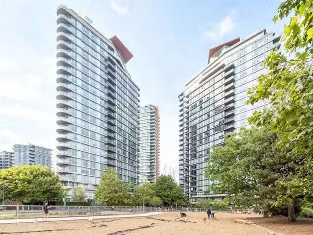 Apartment for sale in Vancouver, Vancouver West, 1007 918 Coop.