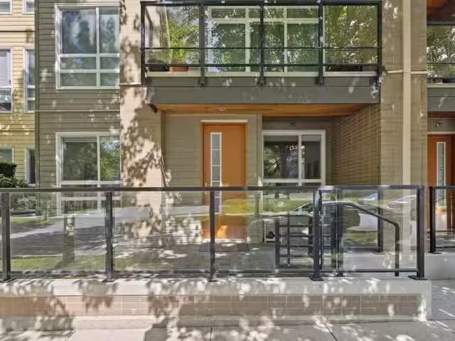 Apartment for sale in Vancouver, Vancouver West, 102 6033 Gray.