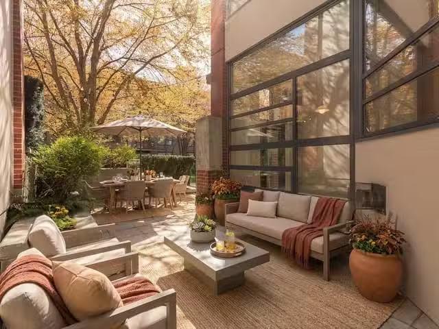 Apartment for sale in Vancouver, Vancouver West, 102 2228 Mars.