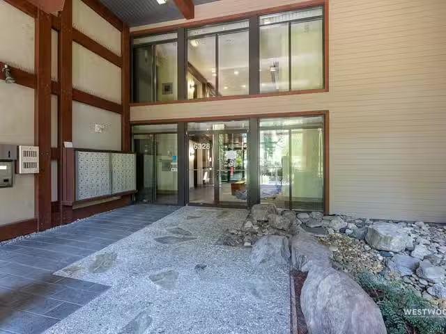 Apartment for sale in Vancouver, Vancouver West, 107 6328 Lark.