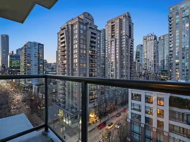 Apartment for sale in Vancouver, Vancouver West, 1103 1010 Ric.