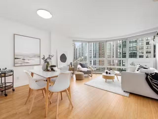 Apartment for sale in Vancouver, Vancouver West, 11D 199 Drake.