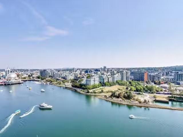 Apartment for sale in Vancouver, Vancouver West, 2701 8 Smithe.
