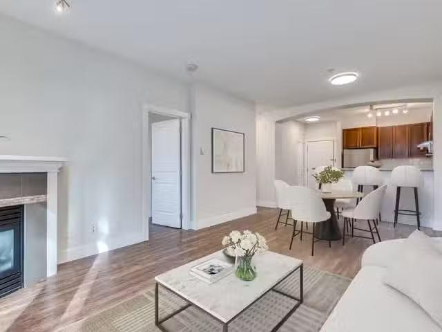 Apartment for sale in Vancouver, Vancouver West, 203 2250 Wesb.