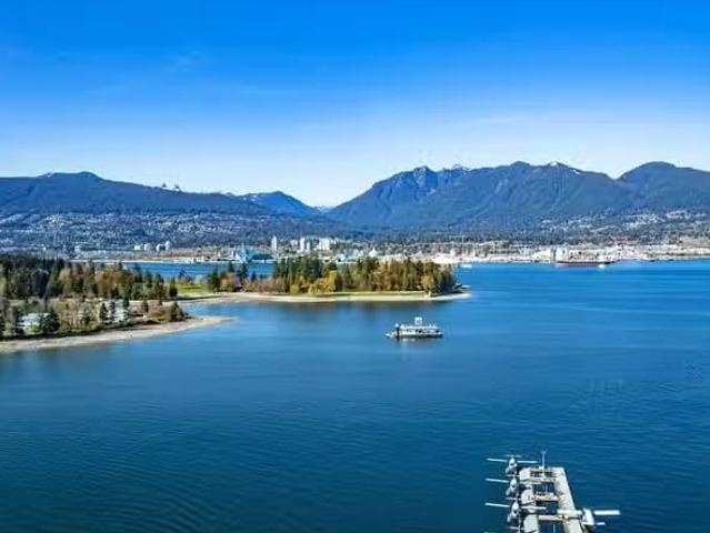 Apartment for sale in Vancouver, Vancouver West, 2001 277 Thur.