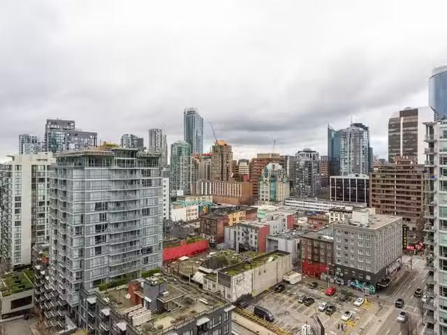 Apartment for sale in Vancouver, Vancouver West, 2002 989 Rich.