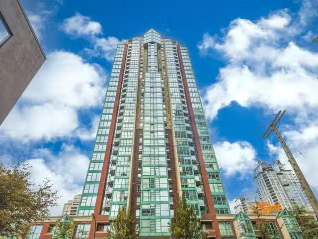 Apartment for sale in Vancouver, Vancouver West, 2010 939 Home.