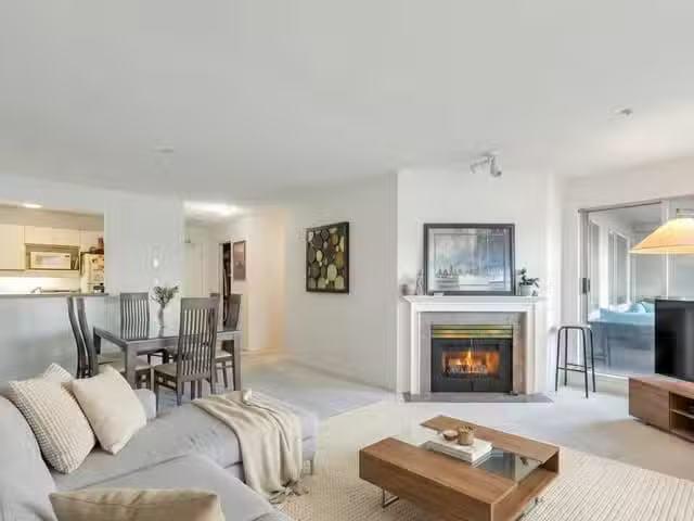 Apartment for sale in Vancouver, Vancouver West, 202 525 Wheel.
