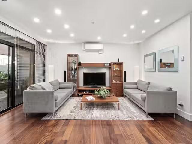Apartment for sale in Vancouver, Vancouver West, 202 1750 W 2n.
