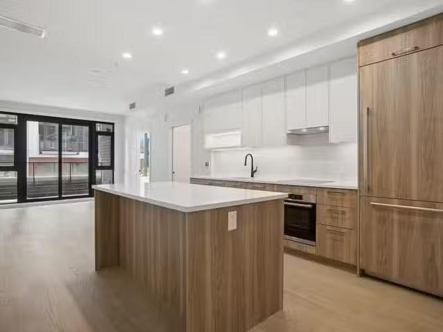 Apartment for sale in Vancouver, Vancouver West, 204 8398 Oak.