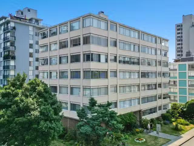 Apartment for sale in Vancouver, Vancouver West, 204 1050 Chil.