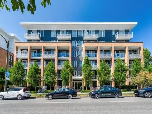 Apartment for sale in Vancouver, Vancouver West, 205 6933 Camb.